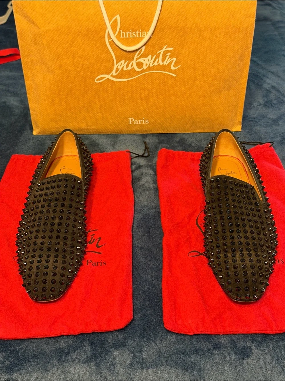 Christian Louboutin Dandelion Spikes Flat Veau - Black